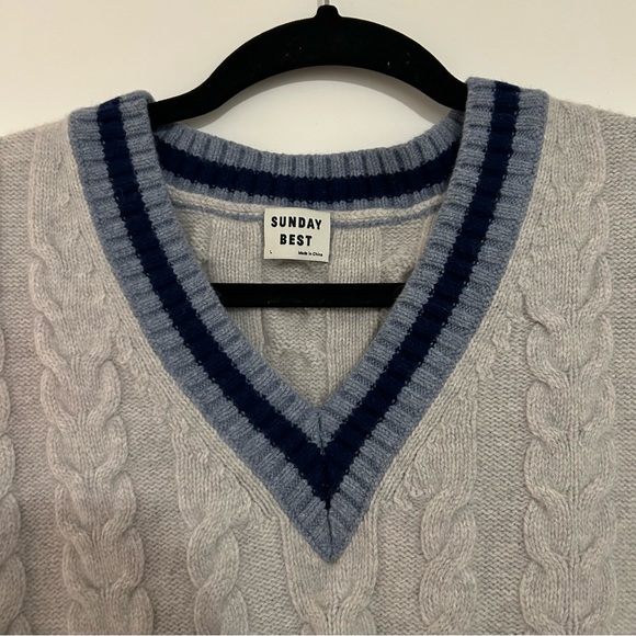 Sundays Best Aritzia Sweater Vest - Picture 2 of 4